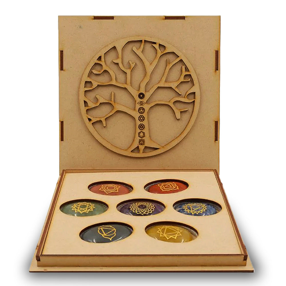 Pregiata scatola in legno pirografato a intarsio “ALBERO DELLA VITA” con Set di 7 pietre dei Chakra