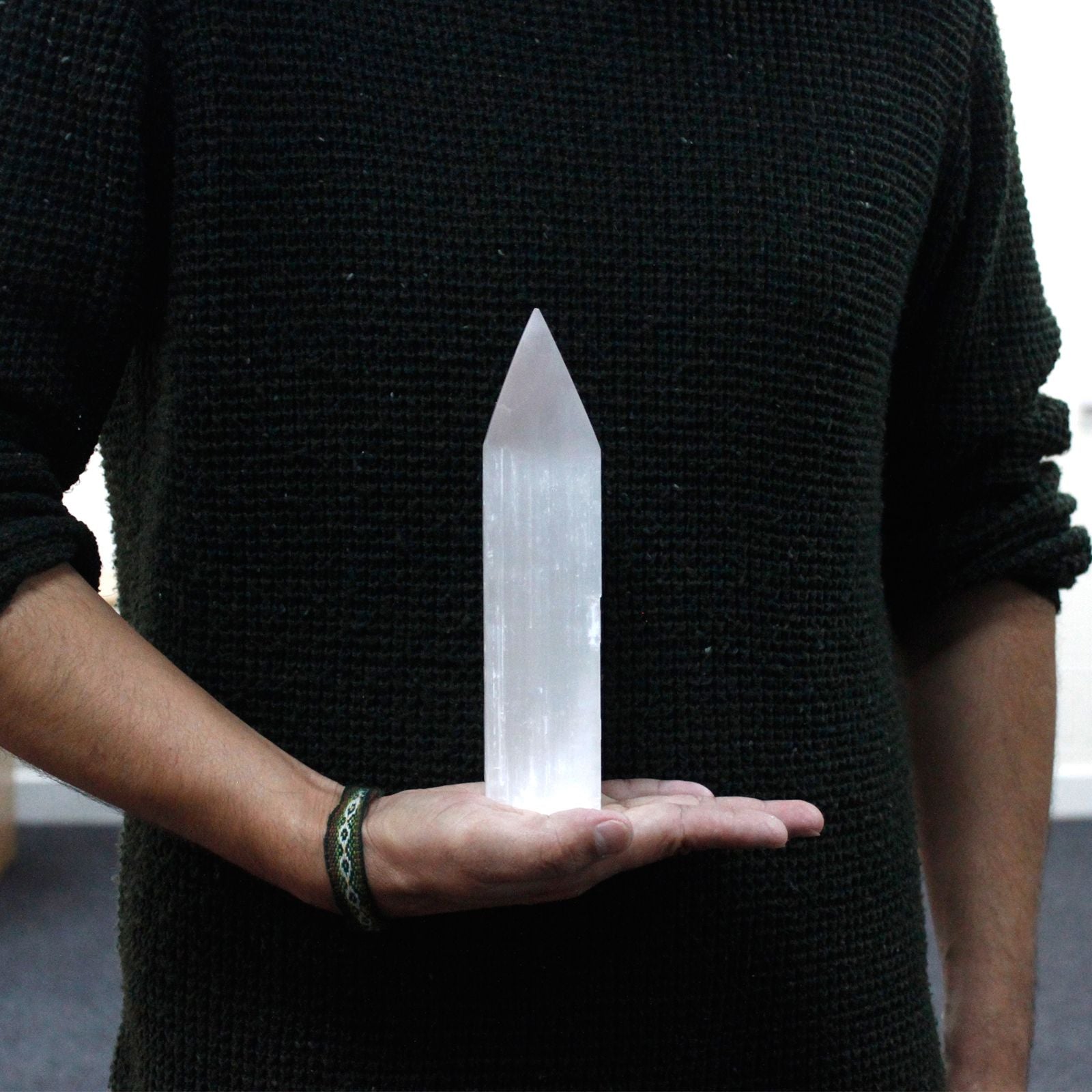 Torre in Selenite a Punta 20 cm
