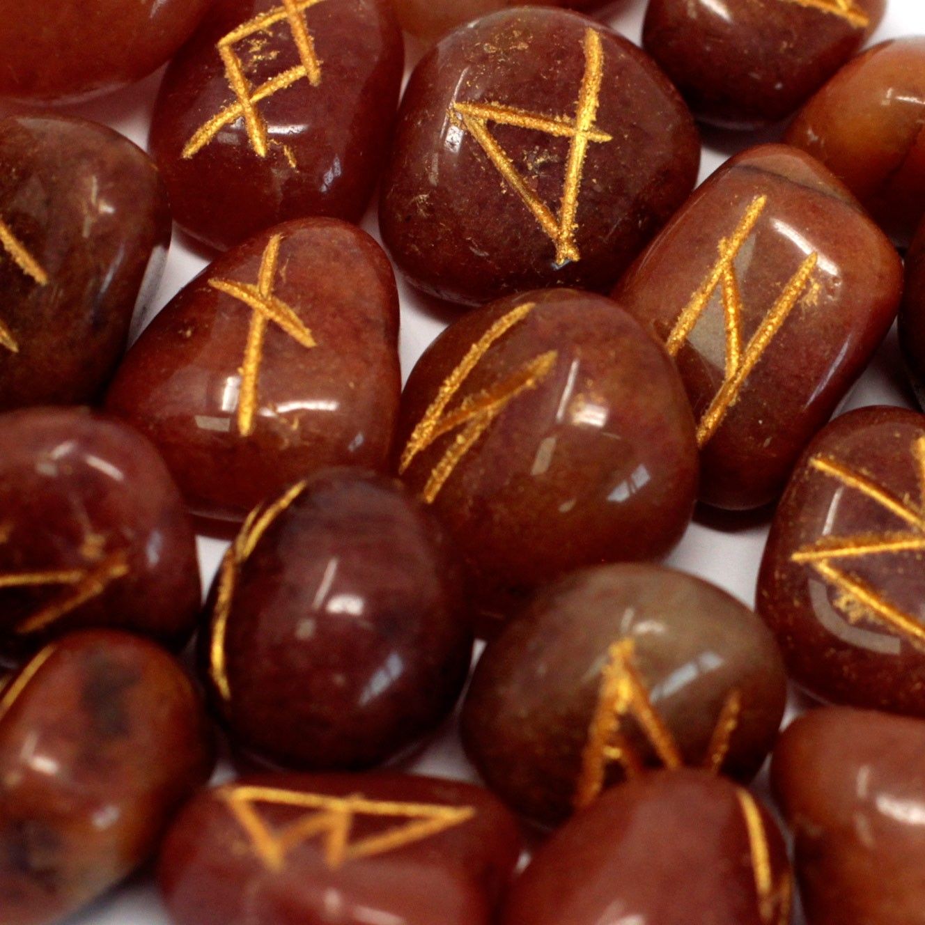 Rune Avventurina Rossa Set da 25 Rune con Sacca Personalizzata