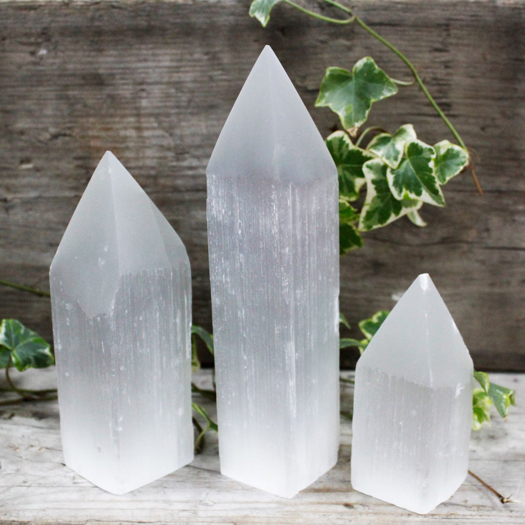 Torre in Selenite a Punta 20 cm