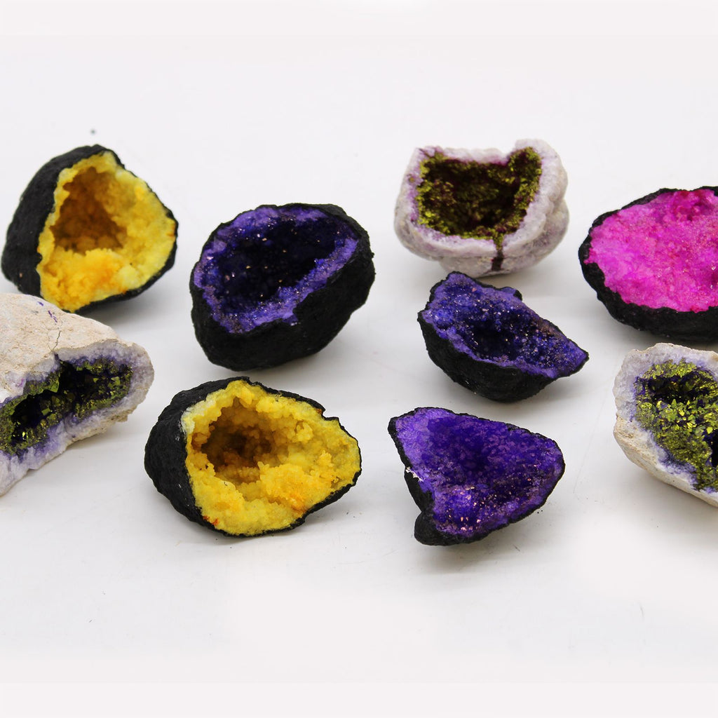 Geode di Calcite Roccia Nera e Giallo