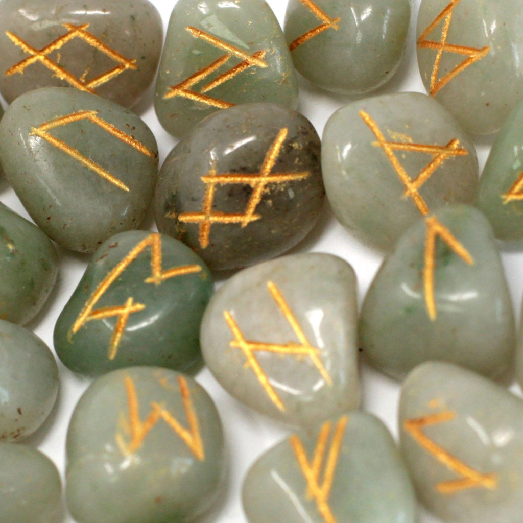 Rune Avventurina Verde Set da 25 Rune con Sacca Personalizzata
